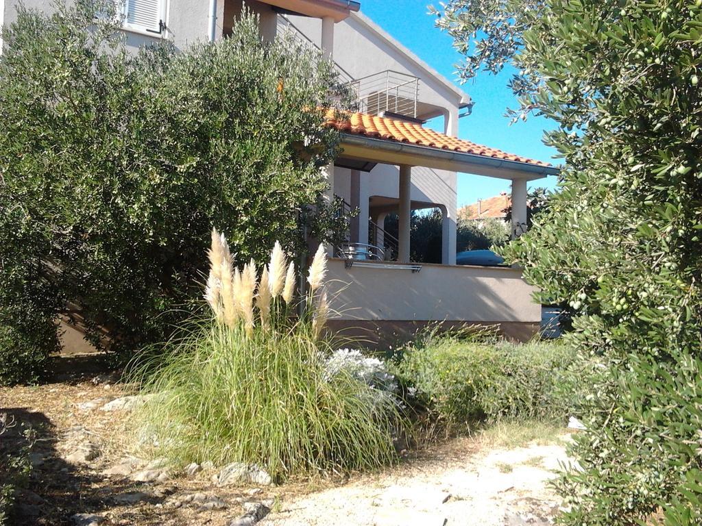 Apartments Jadranica Murter Extérieur photo